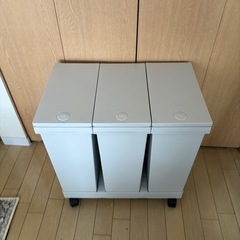 ゴミ箱の画像