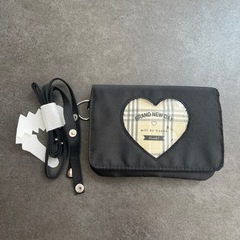 ハート型窓付き移動ポケットの画像