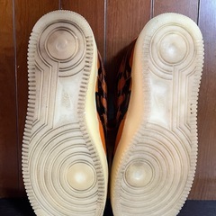 NIKE Air Force 1 オレンジ フレイムデザインの画像