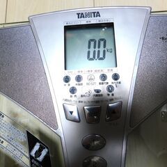 タニタ　体組成計　インナースキャン　BC-527　シルバー　取扱説明書付き　普通に使用できます　の画像