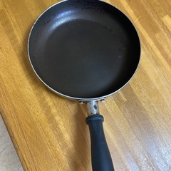 鍋　フライパン　ザル　の画像