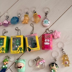 マリオクレヨンしんちゃんたまごっちキーホルダー
の画像
