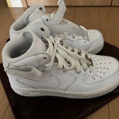 Nike Air Force 1 ホワイトの画像