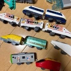 プラレールビックステーション➕レール、車両の画像
