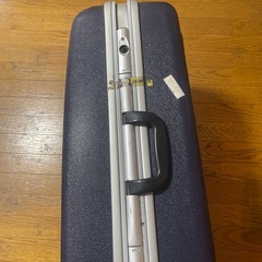 終了済　スーツケースの画像