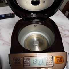 炊飯器　ZOJIRUSHIの画像