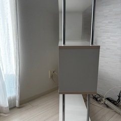 収納棚　飾り棚の画像