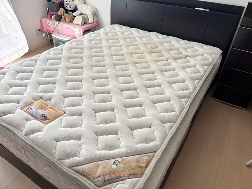 クイーンサイズベッド　藤光家具　