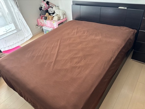 クイーンサイズベッド　藤光家具