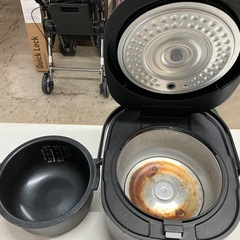 O2510-453 シャープ ジャー炊飯器 KS-CF05B-B 2020年製 通電確認済み 3合炊き 中古の画像