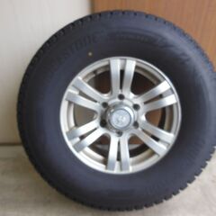 【引取限定】2024年製　BRIDGESTONE ブリザック　ＤＭ-Ｖ3 265/70r16スタッドレス+ホイール4本の画像