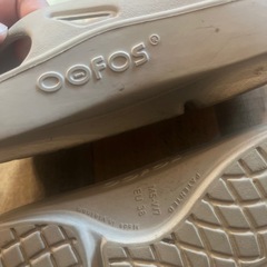 oofos    サンダルの画像