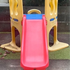 屋外用滑り台の画像