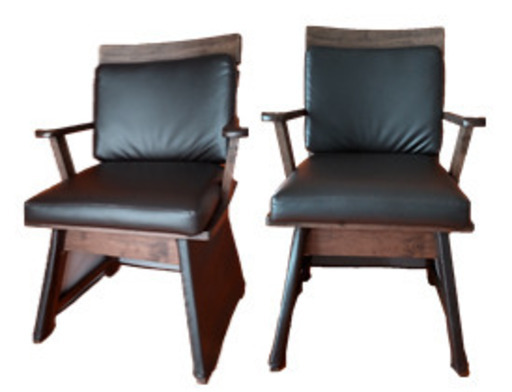 木製合成皮革張り回転椅子（２脚）