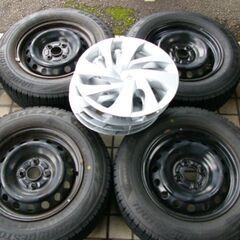 ヤリス用 BSスタッドレスVRX2 175/70R14 2020年製 純正スチールホイール＆キャップ付き 中古4本セットの画像