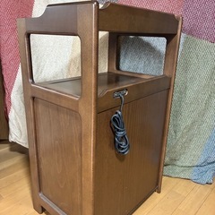 カリモク電話台の画像