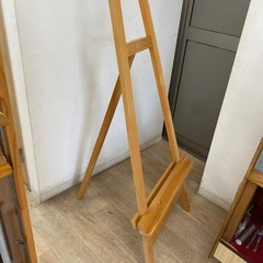 木製イーゼル　天然木　看板　メニュー　ポスターなどの画像