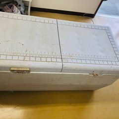 ラバーメイド　クーラーボックス　大型　ワケアリの画像