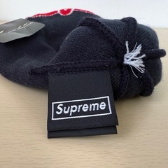 確実正規品　supreme newera ニット帽　新品未使用　 の画像