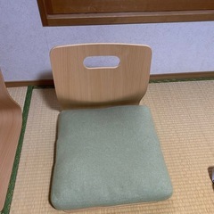 座椅子の画像