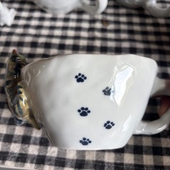 砥部焼猫マグカップの画像