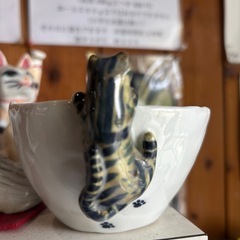 砥部焼猫マグカップの画像