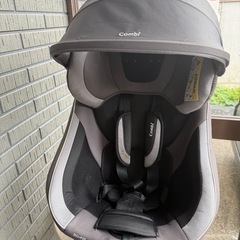 conbi 回転式チャイルドシート1①の画像