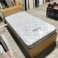 💥激安💥❗️配送•設置🉑❗️♻️処分撤去♻️大量収納付きニトリシングルベッド　マットレスセット　コンセント付きの画像