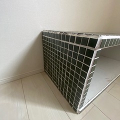 タイルテーブルの画像