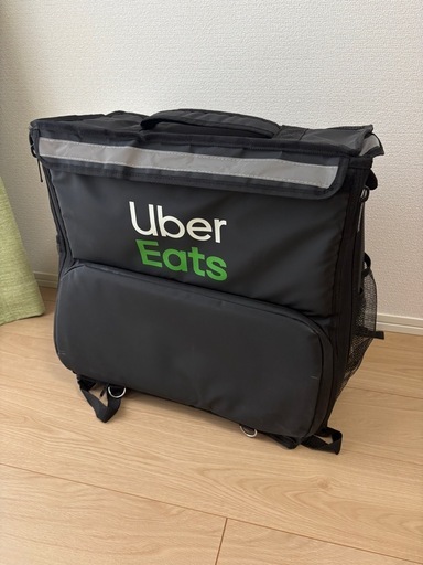 Uber eats公式バッグ