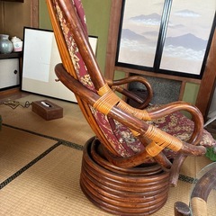 籐の椅子　テーブル　セットの画像