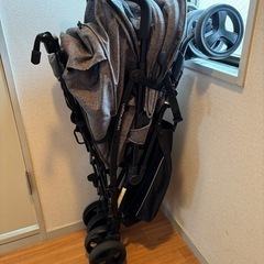２人乗りベビーカーの画像