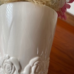 有料の品を購入の方はこちら無料です(花瓶にヒビあり)造花の画像