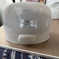 TOSHIBA　ミニアイロン　未使用
の画像