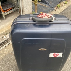 キャリーケースの画像