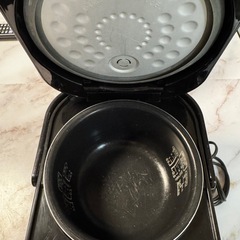 ＩＨ分離型　炊飯器　アイリスオーヤマの画像