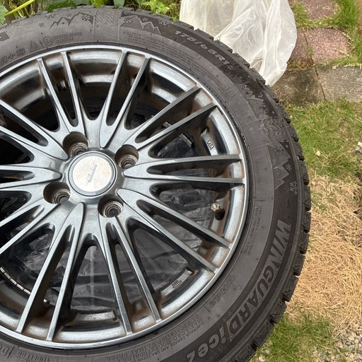 値下げ　アルミホイール付きスタッドレスタイヤ４穴175/65R15 