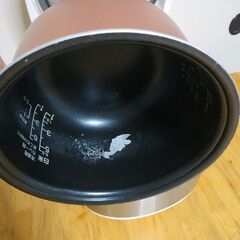 2018年製 多機能炊飯器 フッ素加工内釜JJ-M55Bの画像