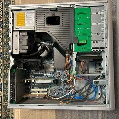 HP Z400 ジャンク扱い 引き取り限定でお願いしますの画像