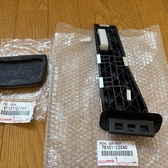トヨタ純正　アルミペダルセット　マークＸ 130系マークX 未使用に近い状態です の画像