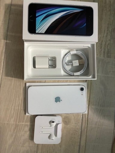 iPhone SE ホワイト