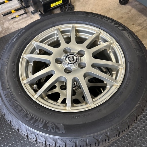 2021年製　195/65R15 プリウス  PCD100 　スタッドレス　ミシュラン　税込み　4本セットです