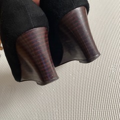アバハウス　パンプス　ブラック　35サイズの画像