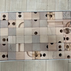 【vallow 木製ビー玉転がしブロック】54ピース／知育玩具／現状渡しの画像