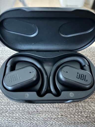 JBL　SOUNDGEAR SENSE