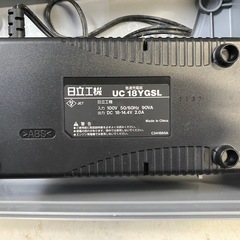 充電器2個、インパクトドライバーのケース
の画像