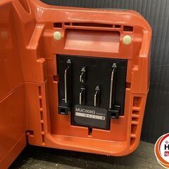 【久留米】【引き取り限定】【中古美品】makita マキタ MUC008GZ/A-67670/A-78449 充電式チェンソー 40Vmax用 ＋ 防護パンツ ＋ 耐切創グローブ(L) ※バッテリー別売 ※実使用無しの画像