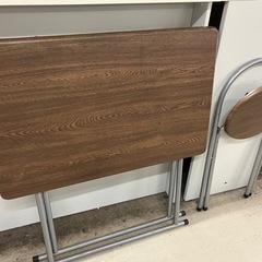 I 2510ー455 折りたたみテーブル•折りたたみチェア セット バラ売り不可 キズ 汚れありの画像