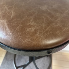 オシャレな椅子・イス（回転機能付き）の画像