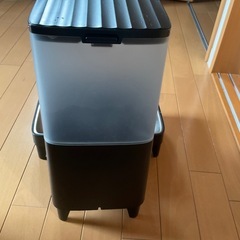 自動給餌器 猫 2匹 5L FEELNEEDY ステンレス皿 タイマー式の画像